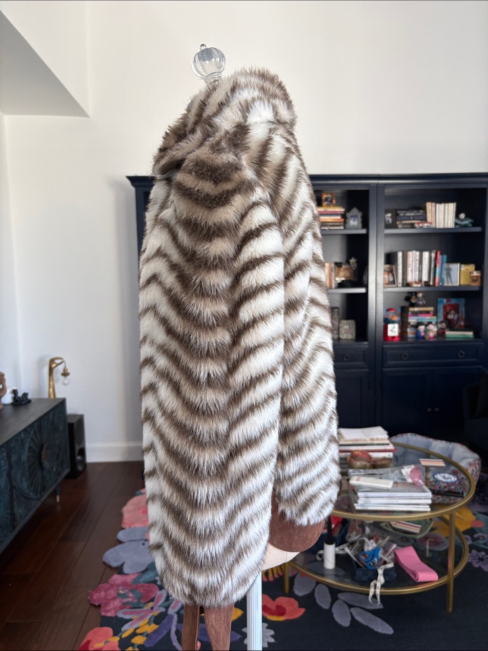 1980’s Because! By Gina Rossi Brown & Cream Zebra Print w/brown Suede trim coat - Picture 2 of 7